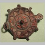 brooch2